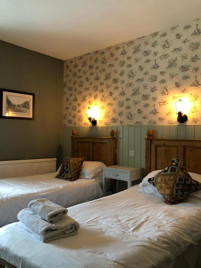 The Golden Pheasant Hotel Burford Extérieur photo