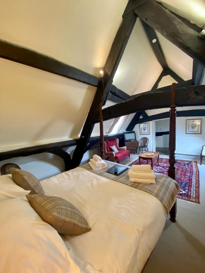The Golden Pheasant Hotel Burford Extérieur photo