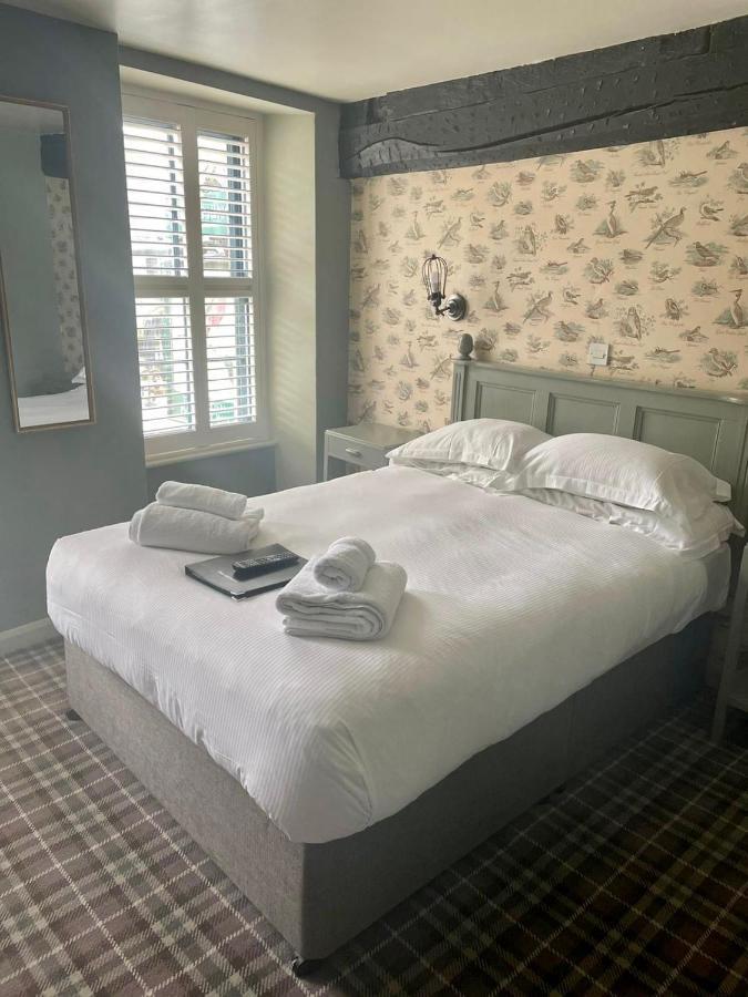 The Golden Pheasant Hotel Burford Extérieur photo
