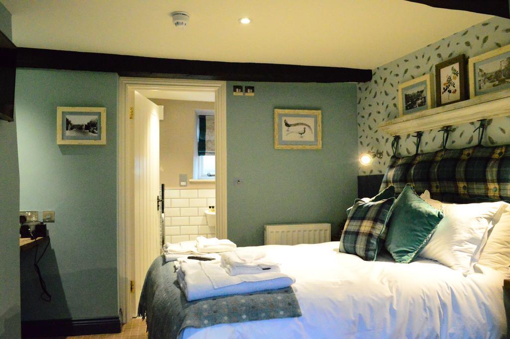 The Golden Pheasant Hotel Burford Chambre photo