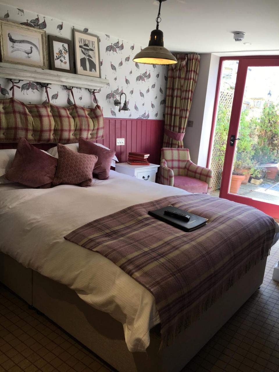 The Golden Pheasant Hotel Burford Extérieur photo